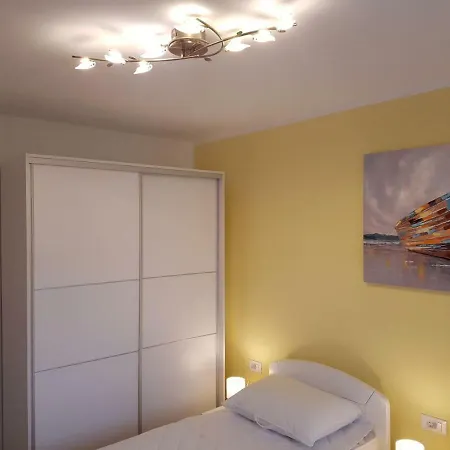 Apartment App Sandra 3 Bedrooms On 112m2 Kostrena