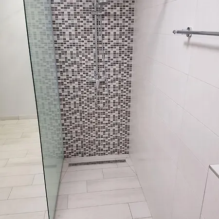 App Sandra 3 Bedrooms On 112m2 Kostrena Apartment